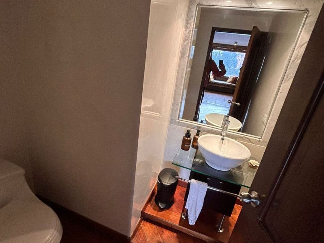 Apartamento de 3 alcobas en venta en El Contador, Bogotá, 195 m² · foto 9 de 15