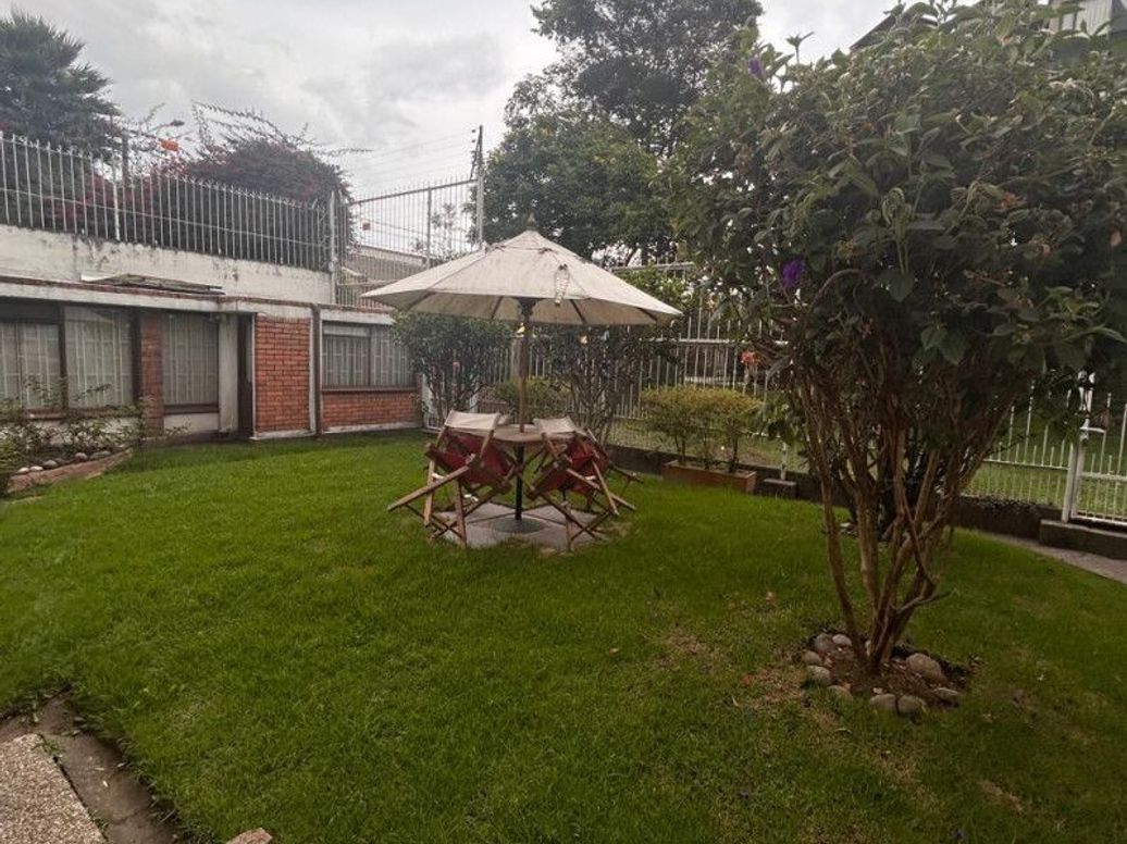 Casa de 4 alcobas en venta en Niza, Bogotá, 569 m² · foto 11 de 15