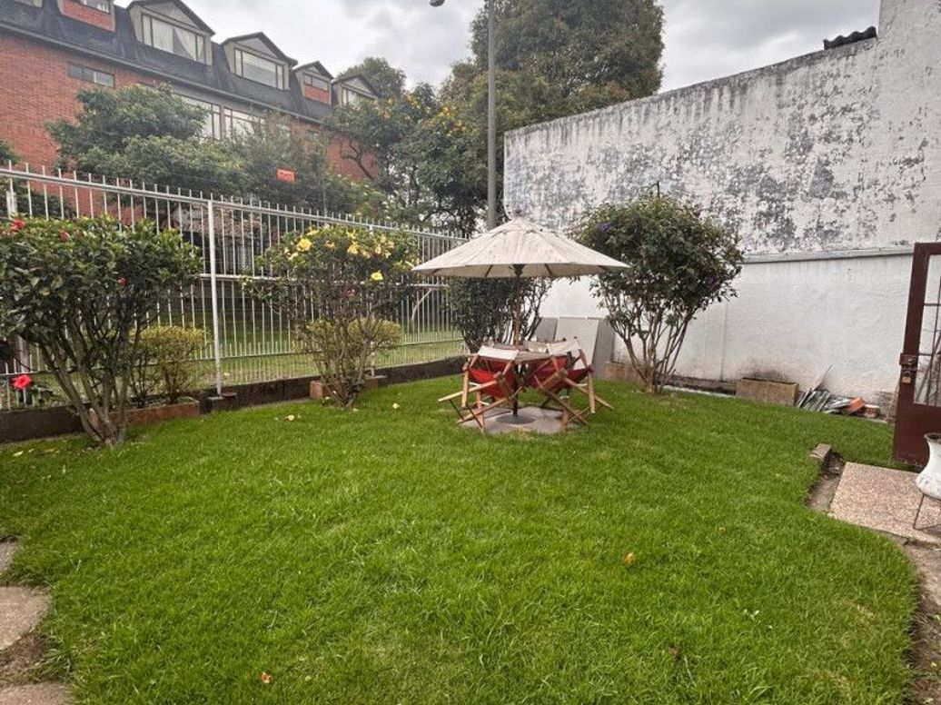 Casa de 4 alcobas en venta en Niza, Bogotá, 569 m² · foto 10 de 15