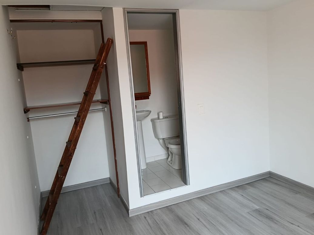 Apartamento de 3 alcobas en venta en Sosiego Sur, Bogotá, 47 m² · foto 10 de 13
