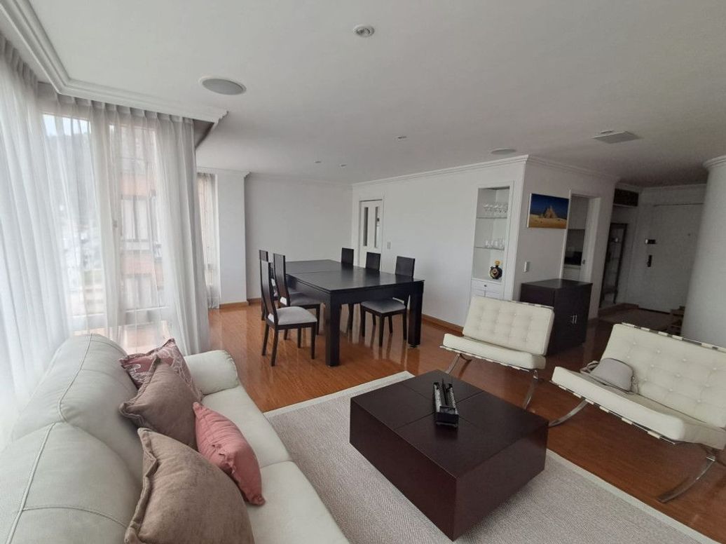 Apartamento de 2 alcobas en arriendo en Chico Norte Et. Ii, Bogotá, 118 m² · foto 2 de 20
