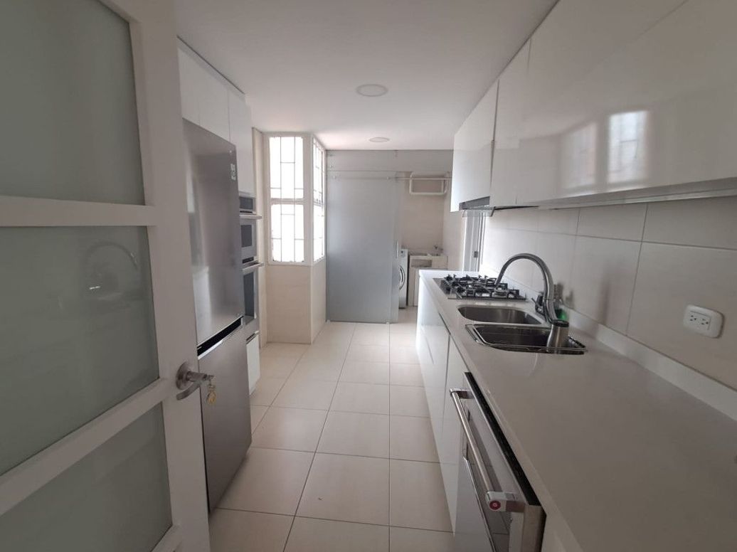 Apartamento de 2 alcobas en arriendo en Chico Norte Et. Ii, Bogotá, 118 m² · foto 16 de 20