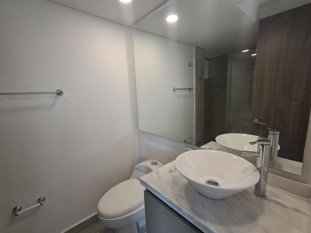 Apartamento de 3 alcobas en venta en Santa Teresa, Bogotá, 80 m² · foto 14 de 20