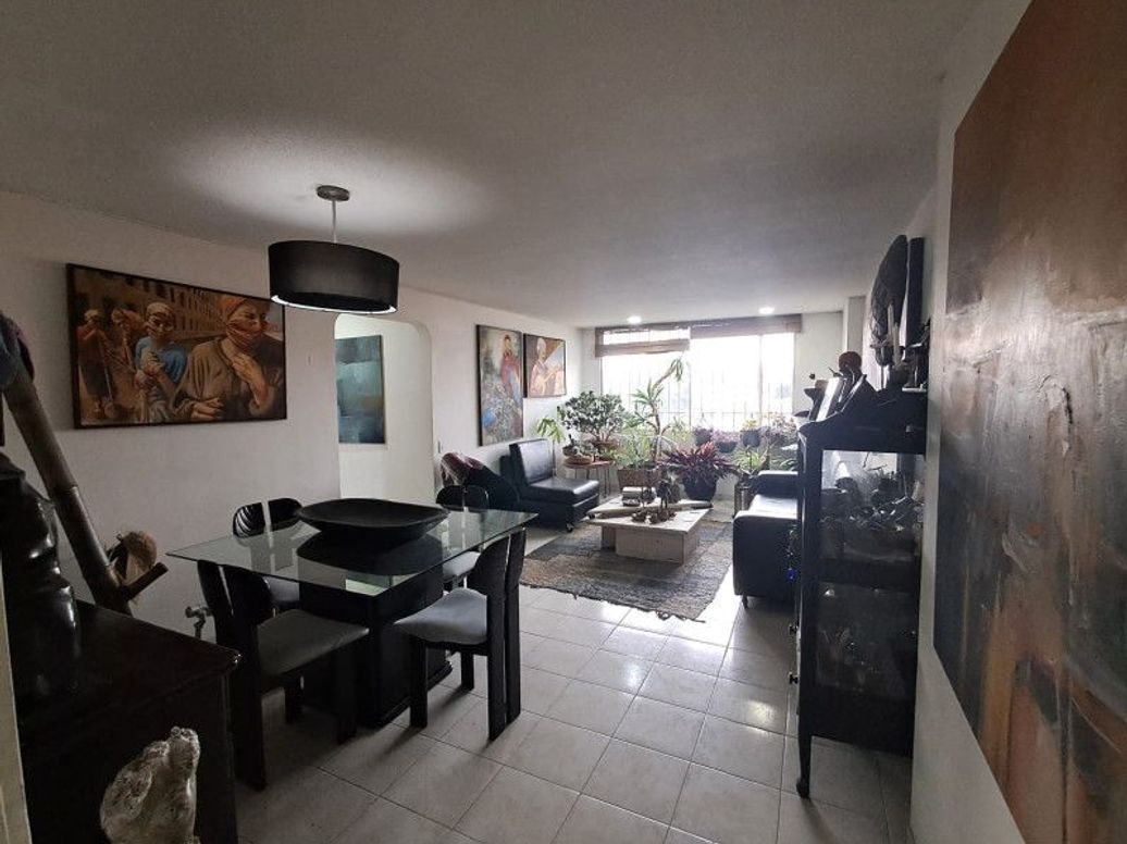 Apartamento de 3 alcobas en venta en Mónaco, Bogotá, 92 m² · foto 2 de 17