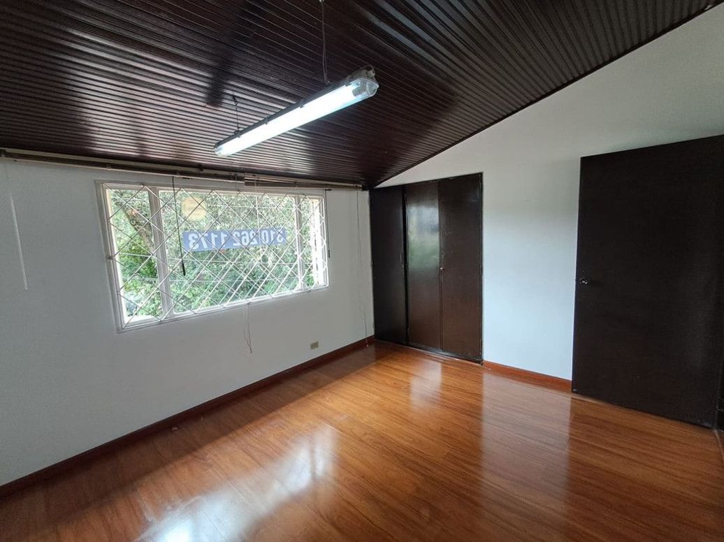 Casa de 7 alcobas en venta en San Fernando, Bogotá, 166 m² · foto 11 de 16