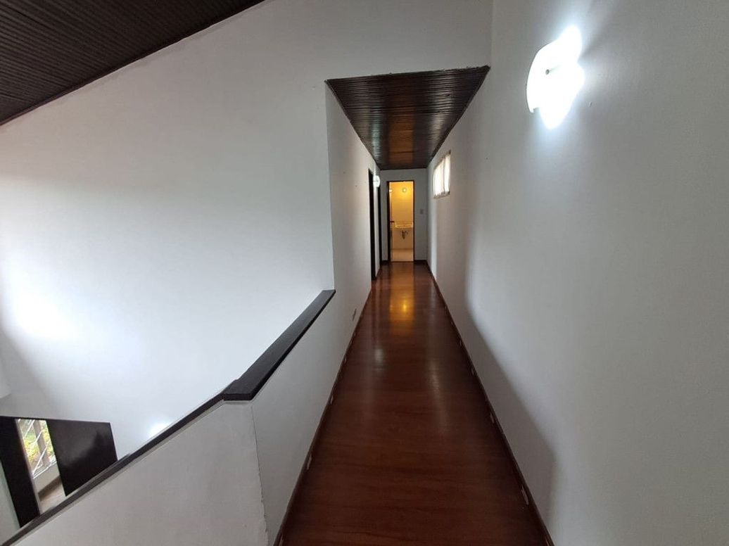 Casa de 7 alcobas en venta en San Fernando, Bogotá, 166 m² · foto 10 de 16