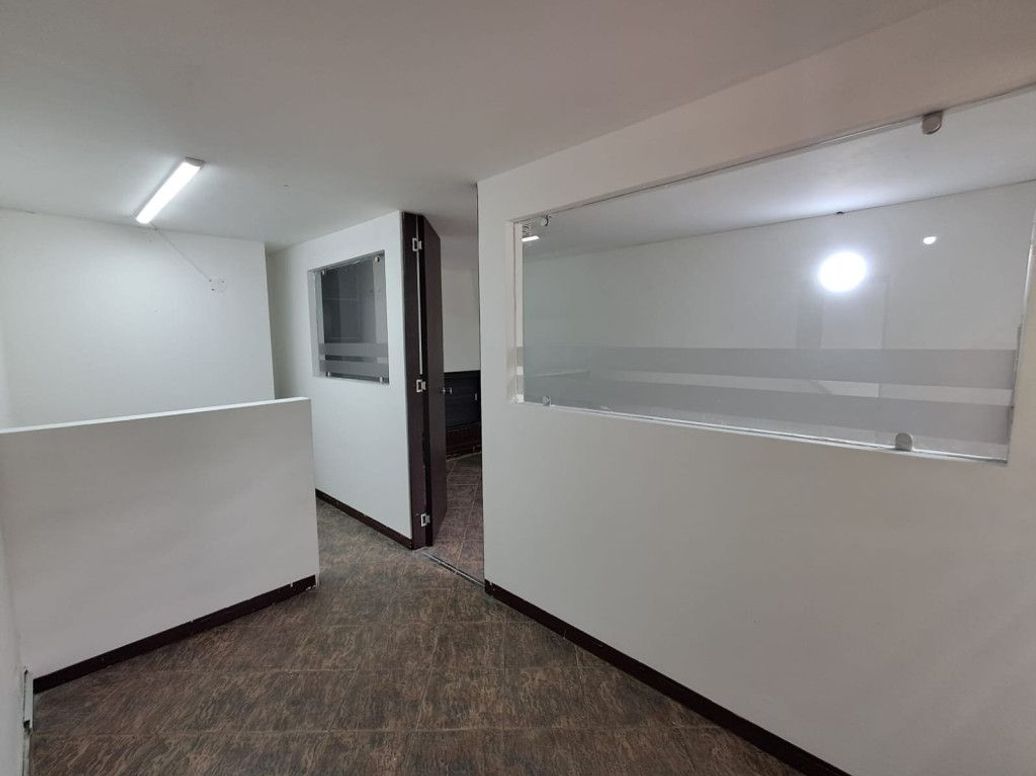 Casa de 7 alcobas en venta en San Fernando, Bogotá, 166 m² · foto 5 de 16