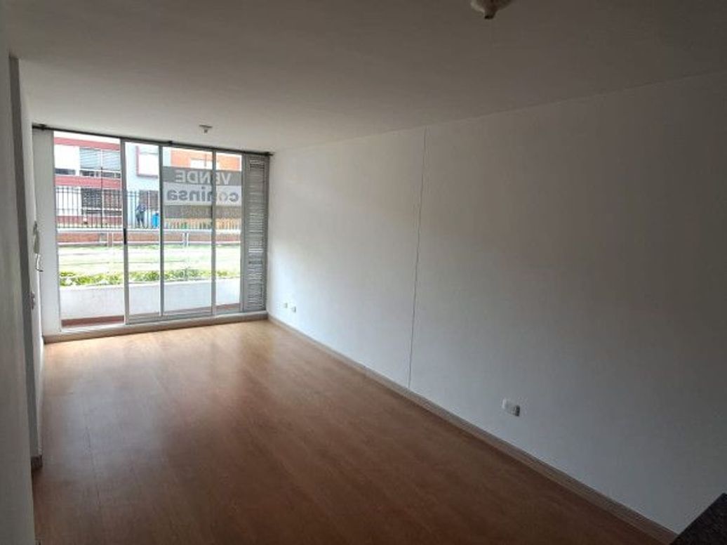 Apartamento de 2 alcobas en venta en Campo Alegre, Bogotá, 62 m² · foto 4 de 18