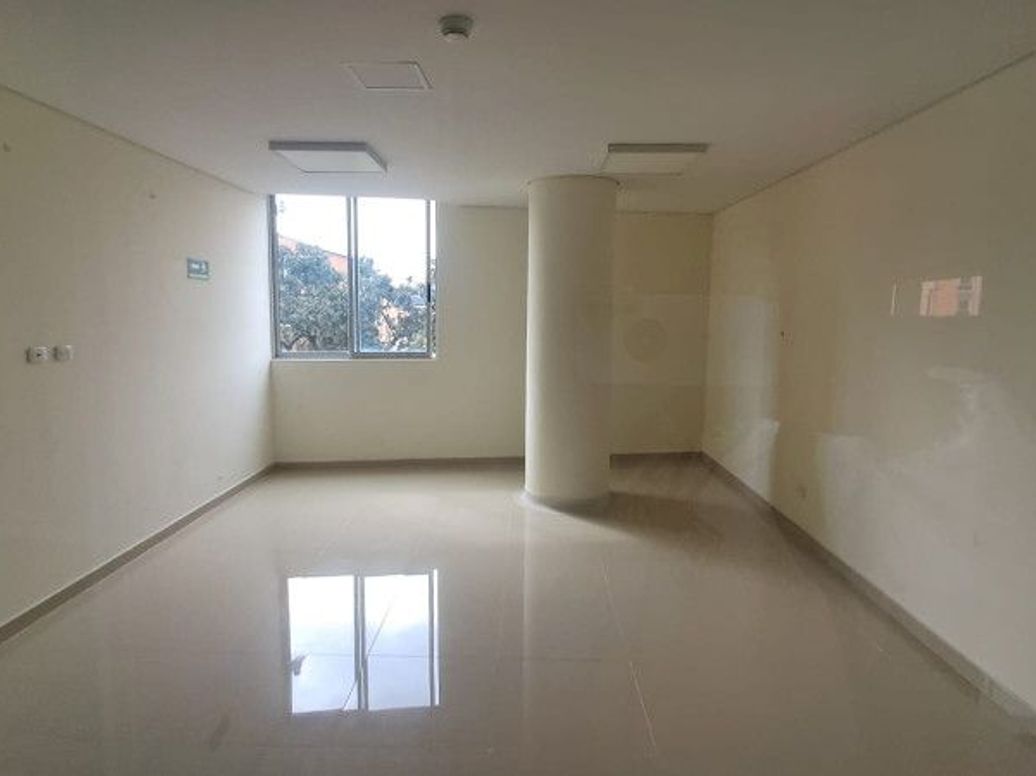 Apartamento de 2 alcobas en venta en Campo Alegre, Bogotá, 62 m² · foto 2 de 18