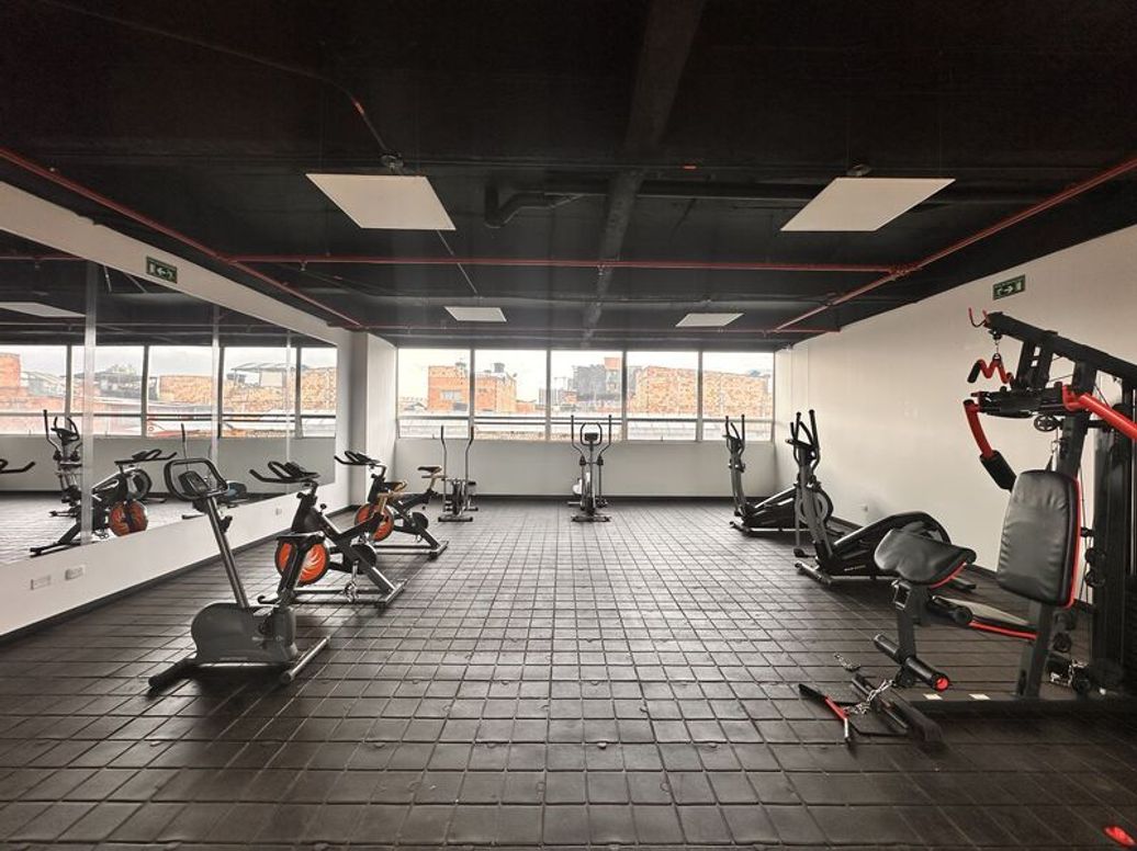 Apartamento de 3 alcobas en venta en Fontibón, Bogotá, 70 m² · foto 2 de 17