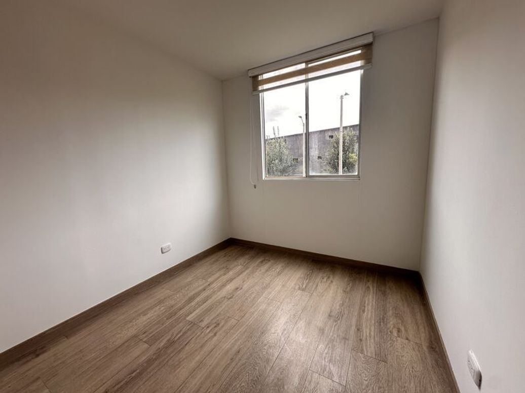 Apartamento de 3 alcobas en venta en Fontibón, Bogotá, 70 m² · foto 11 de 17
