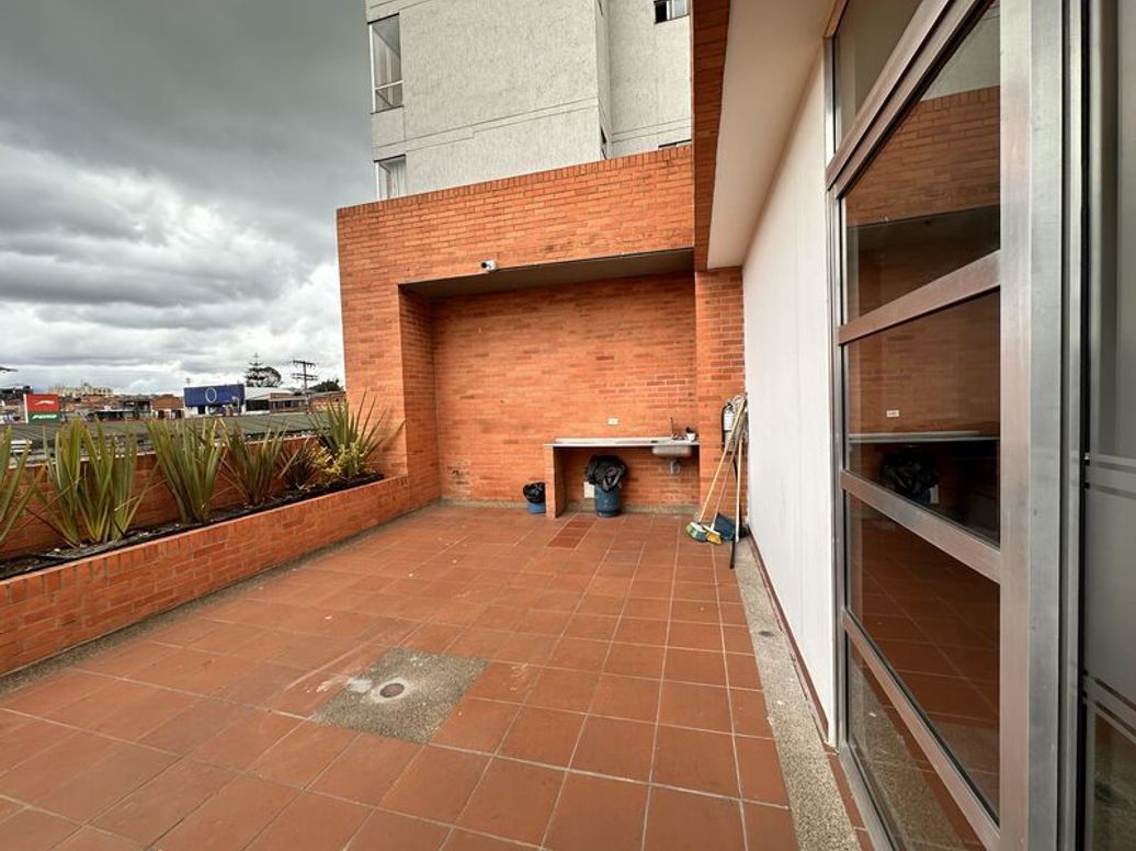 Apartamento de 3 alcobas en venta en Fontibón, Bogotá, 70 m² · foto 3 de 17