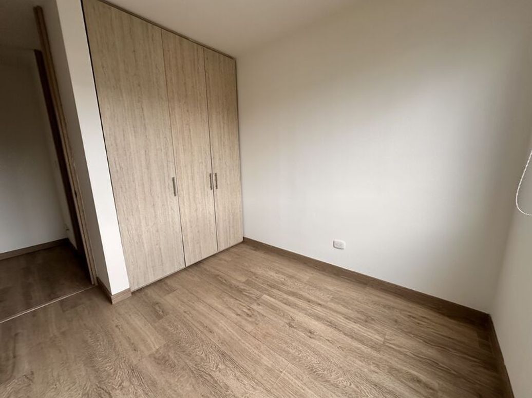 Apartamento de 3 alcobas en venta en Fontibón, Bogotá, 70 m² · foto 10 de 17