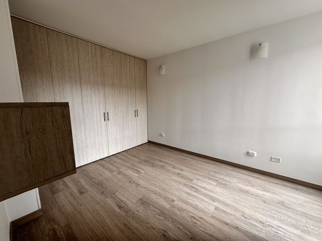 Apartamento de 3 alcobas en venta en Fontibón, Bogotá, 70 m² · foto 9 de 17