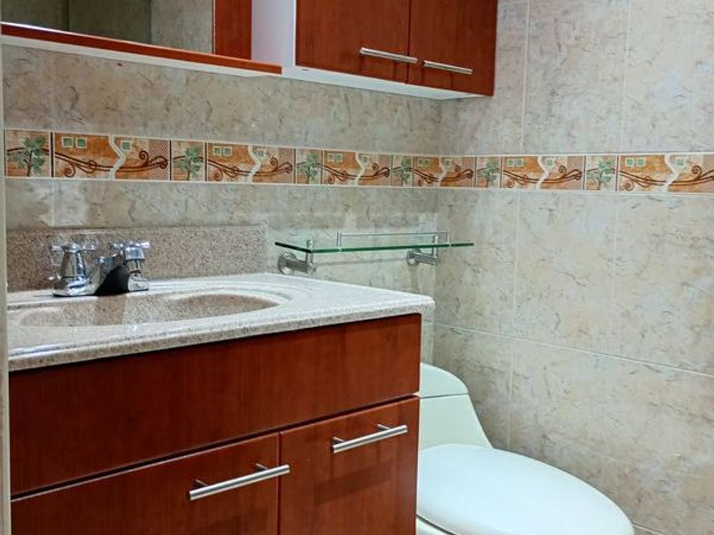 Apartamento de 4 alcobas en venta en Cr Quintas De San Pedro Et. V, Bogotá, 90 m² · foto 6 de 18