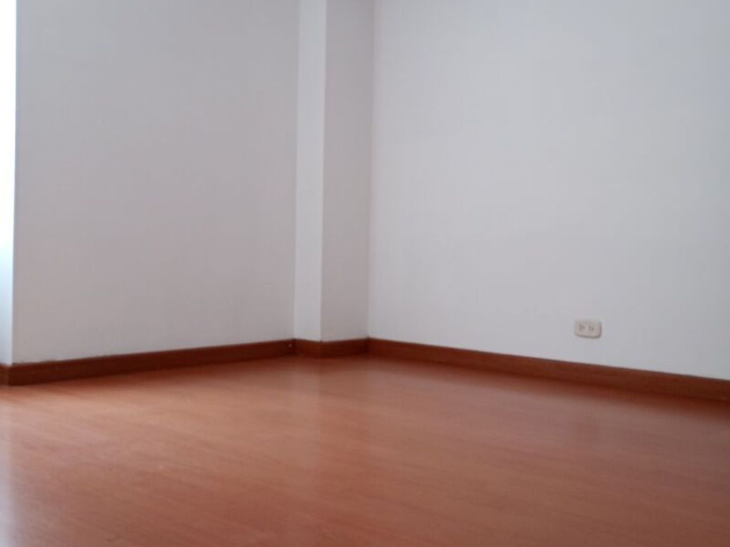 Apartamento de 4 alcobas en venta en Cr Quintas De San Pedro Et. V, Bogotá, 90 m² · foto 10 de 18