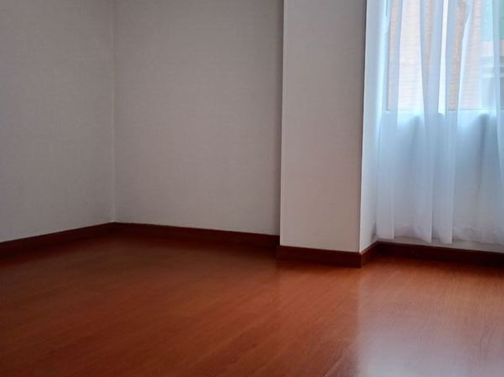 Apartamento de 4 alcobas en venta en Cr Quintas De San Pedro Et. V, Bogotá, 90 m² · foto 12 de 18