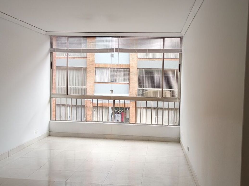 Apartamento de 4 alcobas en venta en Cr Quintas De San Pedro Et. V, Bogotá, 90 m² · foto 11 de 18