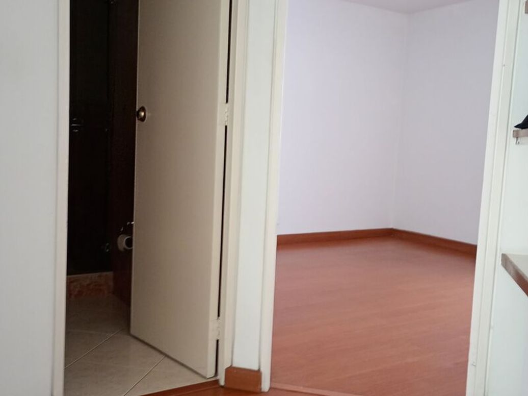 Apartamento de 4 alcobas en venta en Cr Quintas De San Pedro Et. V, Bogotá, 90 m² · foto 8 de 18
