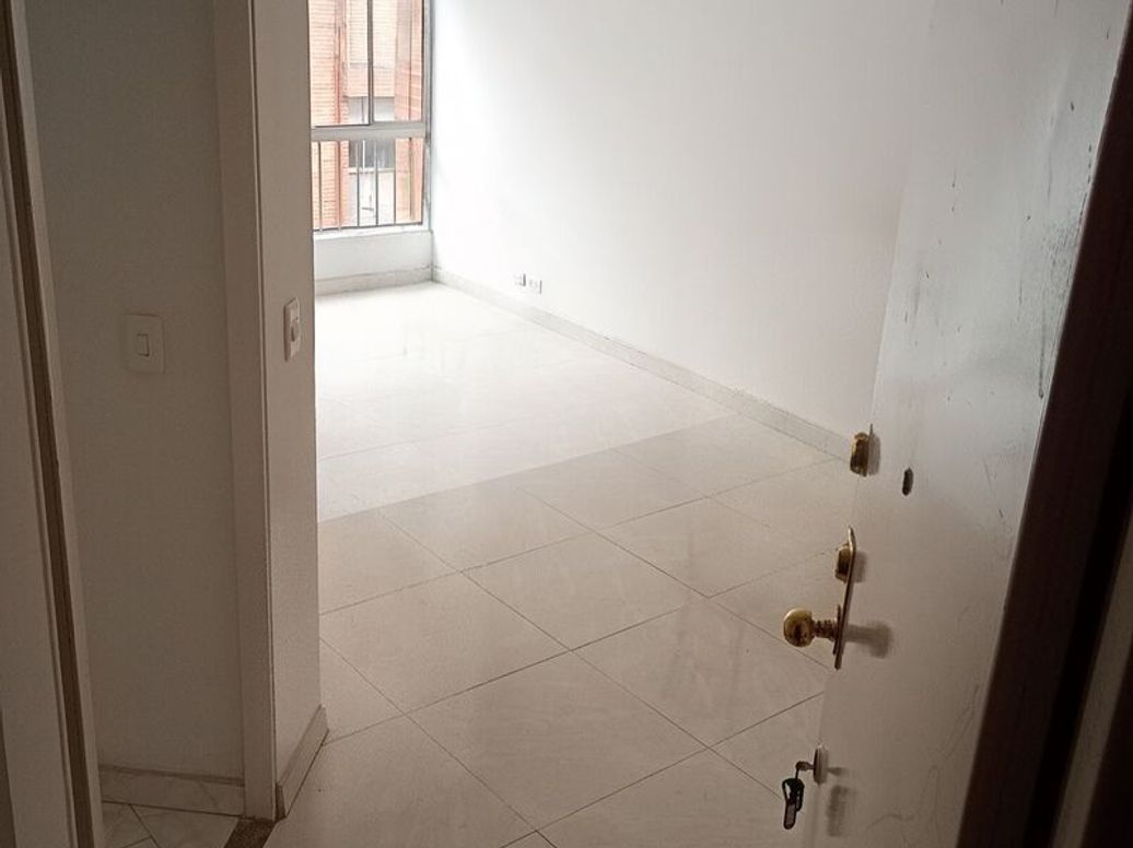 Apartamento de 4 alcobas en venta en Cr Quintas De San Pedro Et. V, Bogotá, 90 m² · foto 17 de 18
