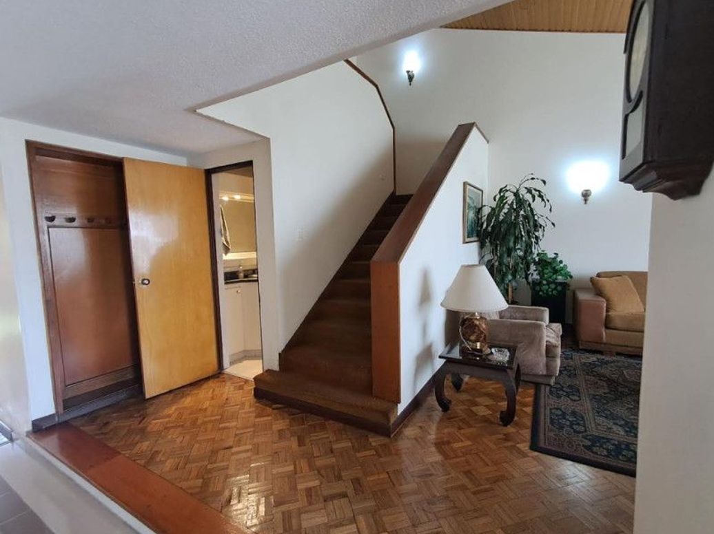 Casa de 4 alcobas en venta en Las Villas, Bogotá, 248 m² · foto 2 de 16