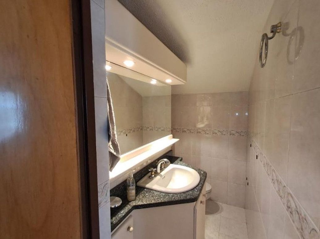 Casa de 4 alcobas en venta en Las Villas, Bogotá, 248 m² · foto 15 de 16