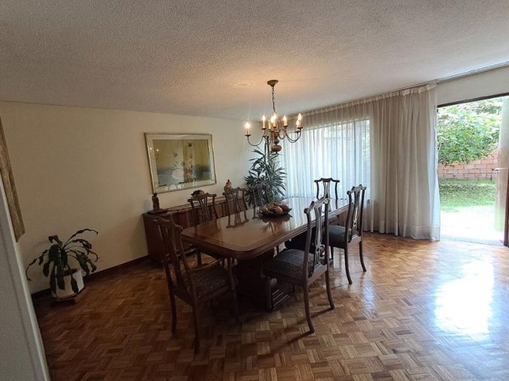 Casa de 4 alcobas en venta en Las Villas, Bogotá, 248 m² · foto 7 de 16