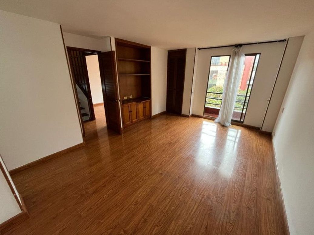Casa de 4 alcobas en venta en Cr Bosque De Gratamira, Bogotá, 190 m² · foto 6 de 20
