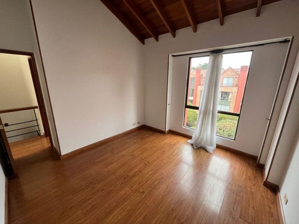 Casa de 4 alcobas en venta en Cr Bosque De Gratamira, Bogotá, 190 m² · foto 12 de 20