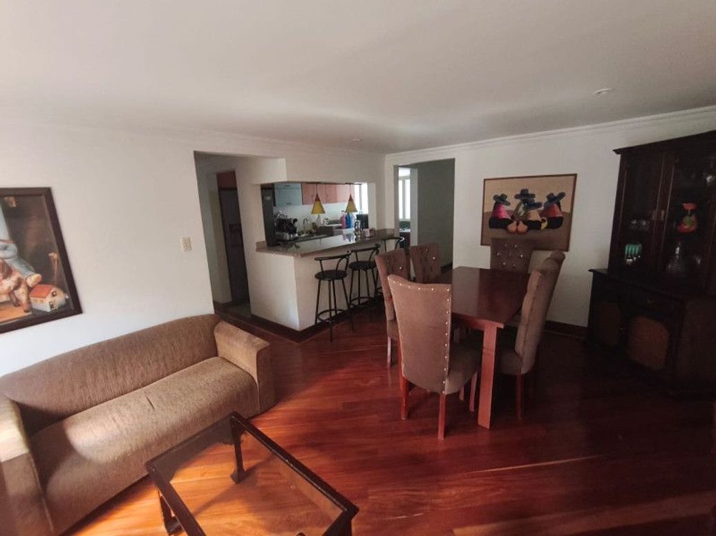 Apartamento de 2 alcobas en venta en Santa Ana Occidental, Bogotá, 70 m² · foto 4 de 17