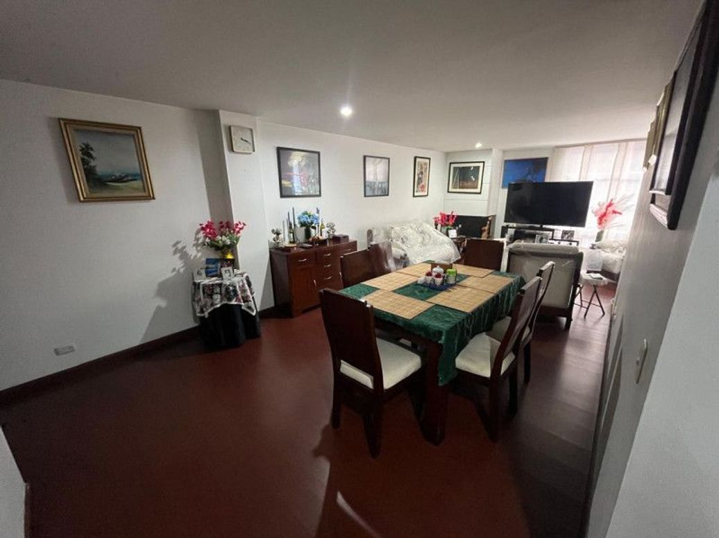 Apartamento de 3 alcobas en venta en Bella Suiza, Bogotá, 120 m² · foto 3 de 20