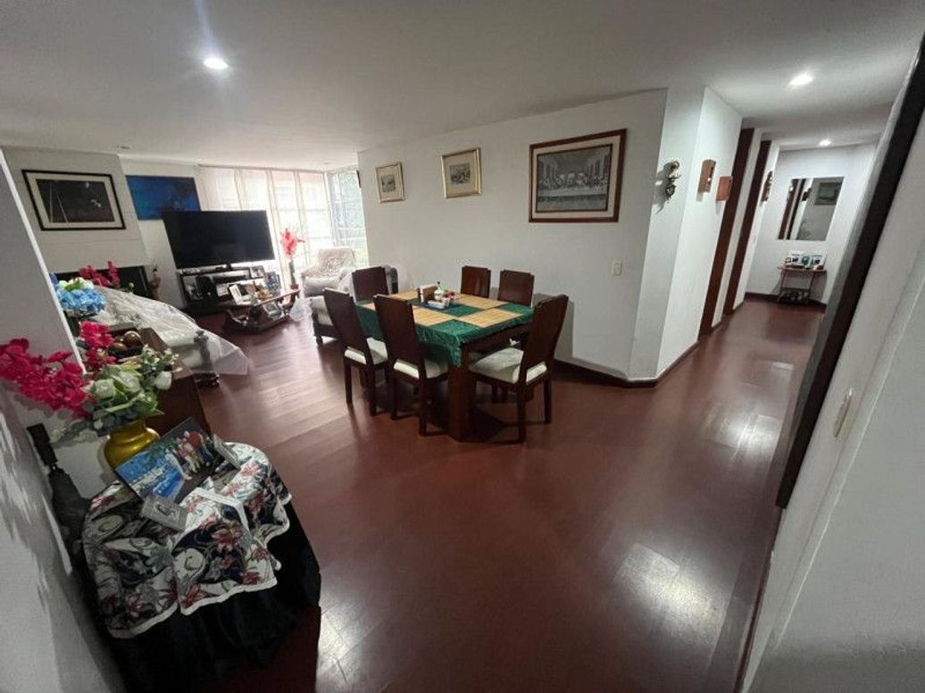 Apartamento de 3 alcobas en venta en Bella Suiza, Bogotá, 120 m² · foto 5 de 20