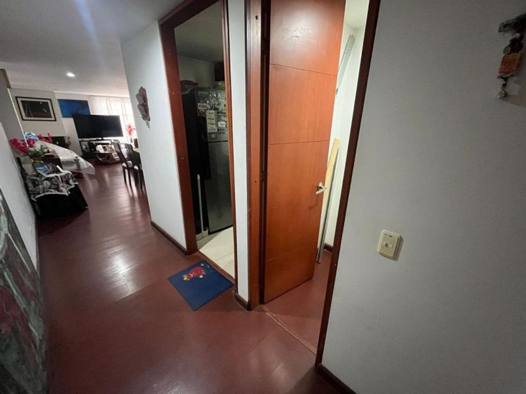 Apartamento de 3 alcobas en venta en Bella Suiza, Bogotá, 120 m² · foto 6 de 20