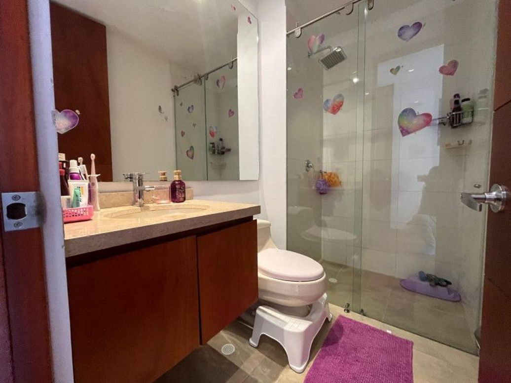 Apartamento de 4 alcobas en venta en San Alfonso, Bogotá, 223 m² · foto 16 de 20