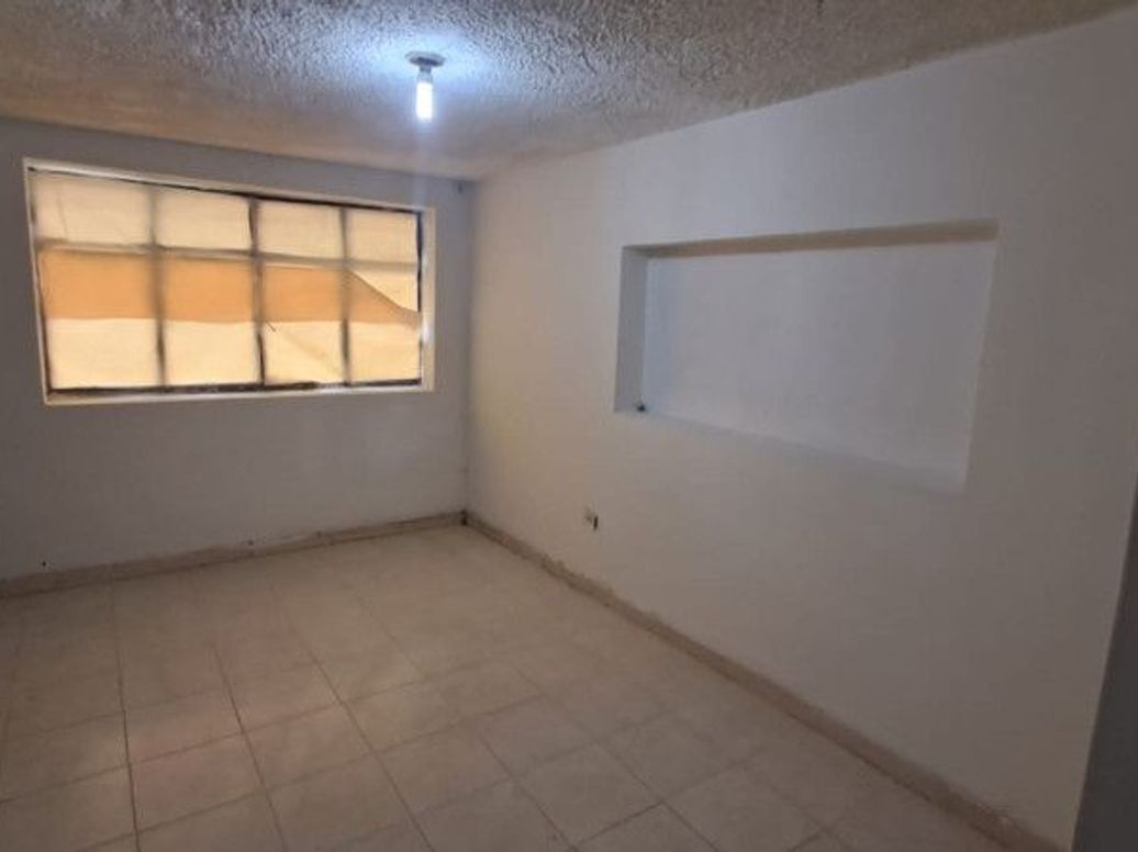 Casa de 5 alcobas en venta en Canódromo, Bogotá, 256 m² · foto 12 de 17