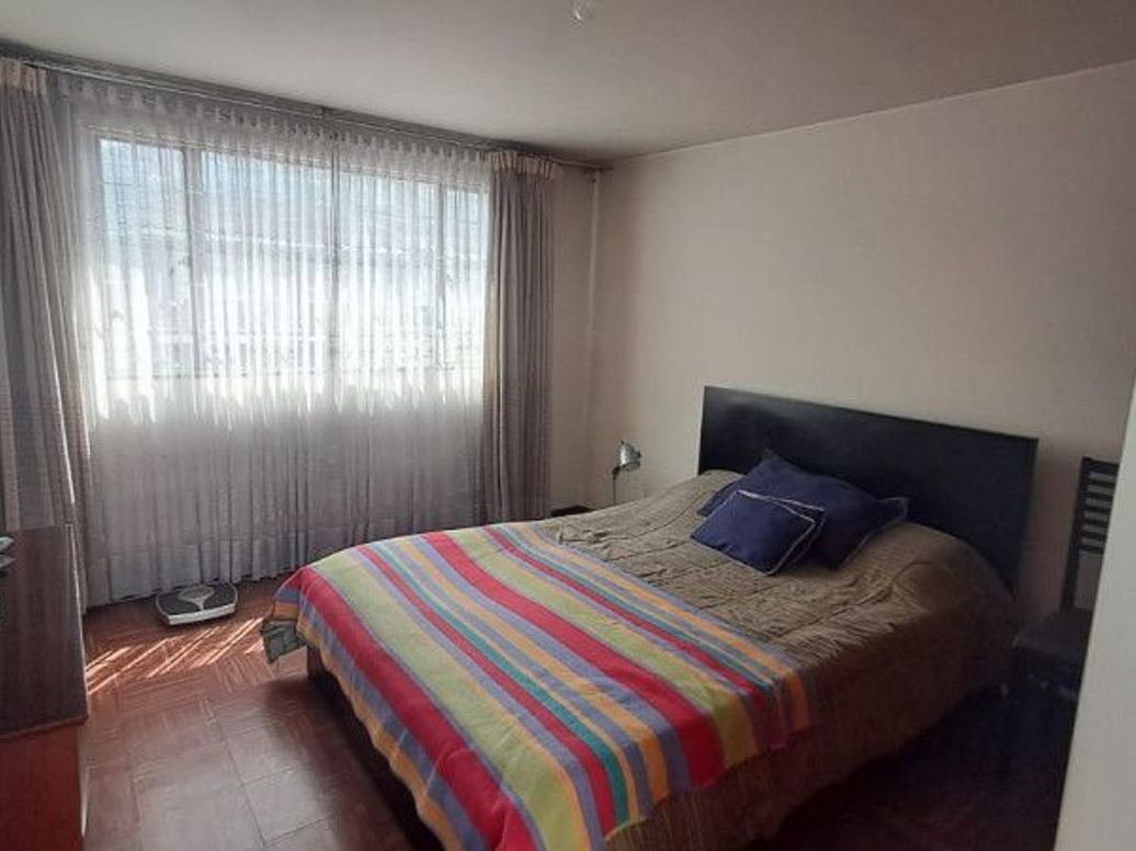 Casa de 5 alcobas en venta en Canódromo, Bogotá, 256 m² · foto 11 de 17