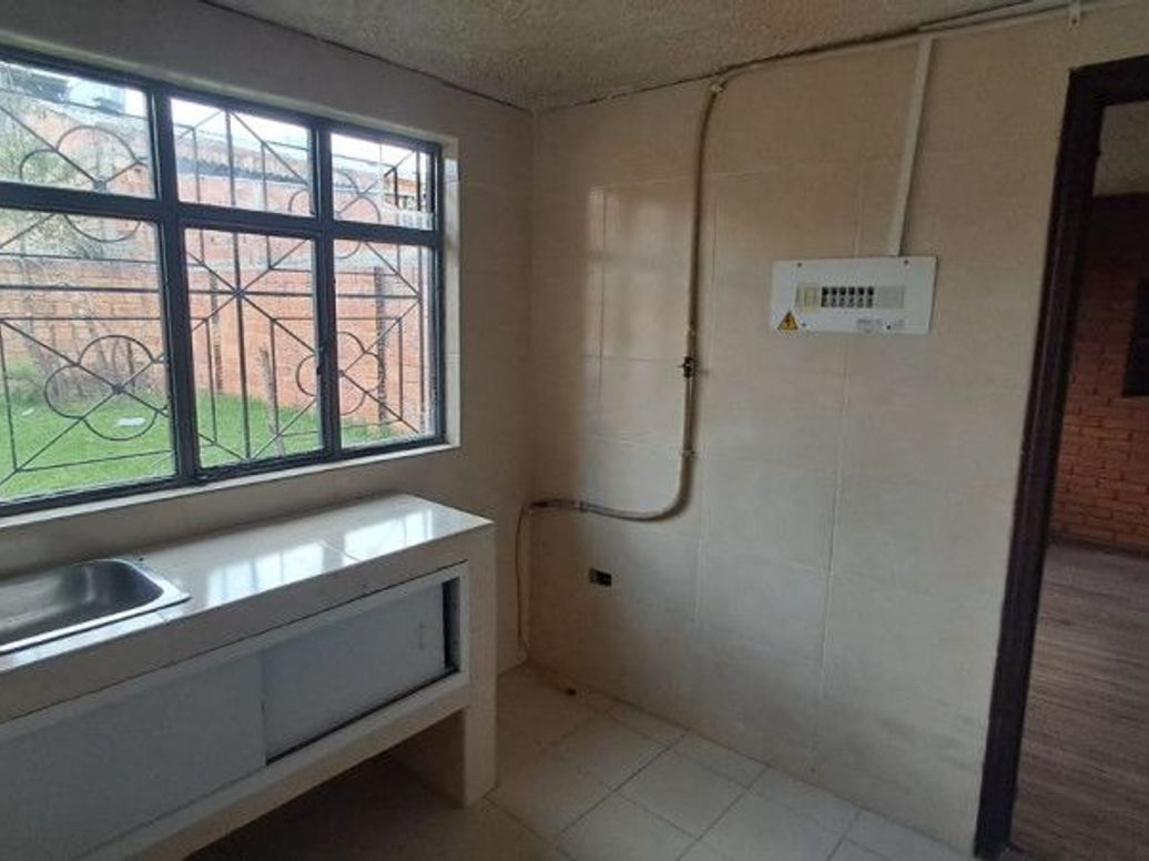 Casa de 5 alcobas en venta en Canódromo, Bogotá, 256 m² · foto 14 de 17