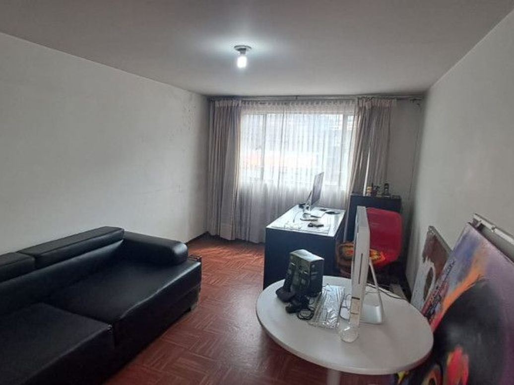 Casa de 5 alcobas en venta en Canódromo, Bogotá, 256 m² · foto 17 de 17