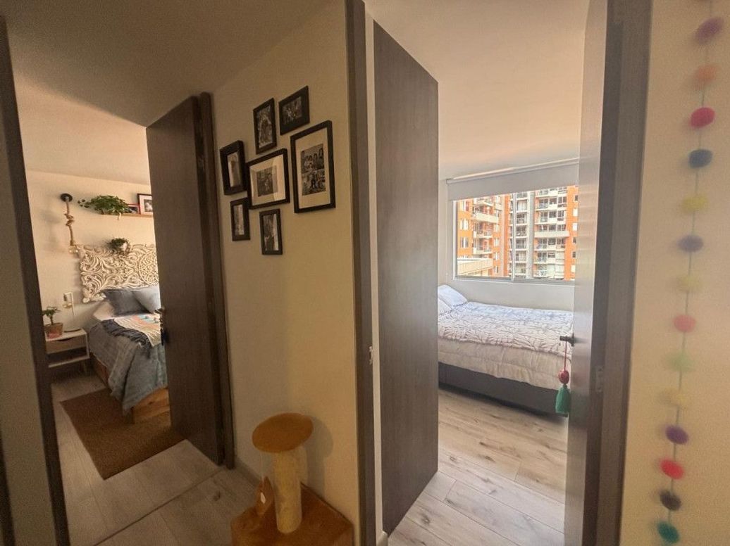 Apartamento de 2 alcobas en venta en Santa Teresa, Bogotá, 53 m² · foto 6 de 19
