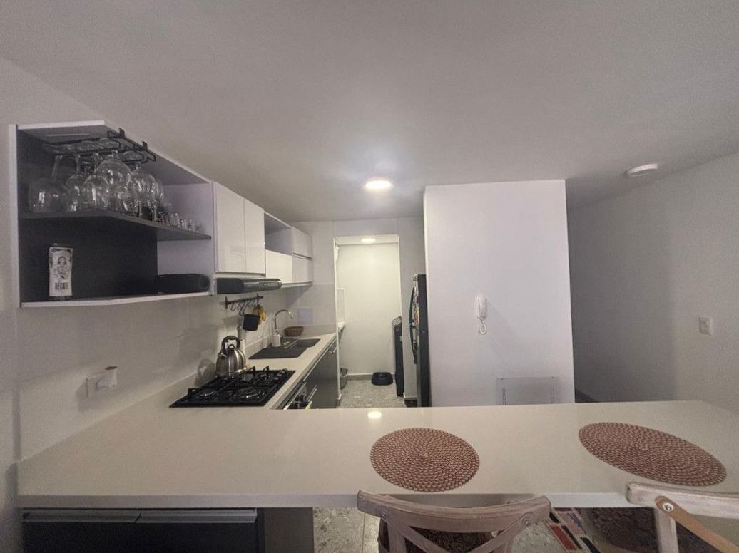 Apartamento de 2 alcobas en venta en Santa Teresa, Bogotá, 53 m² · foto 14 de 19