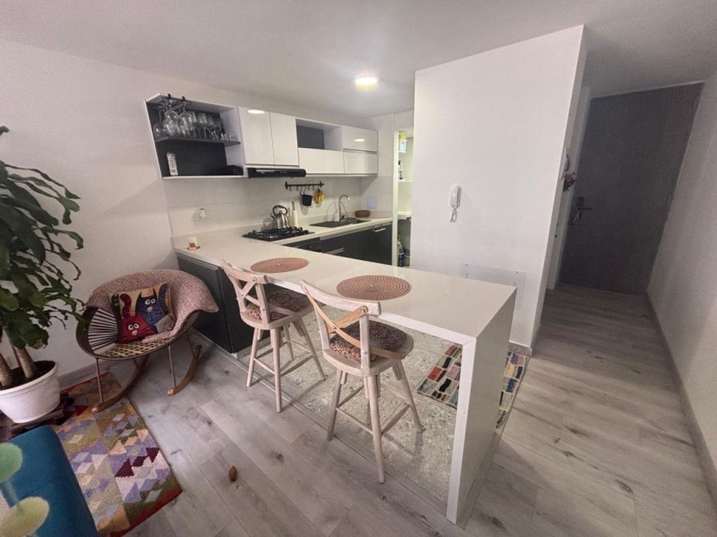 Apartamento de 2 alcobas en venta en Santa Teresa, Bogotá, 53 m² · foto 13 de 19