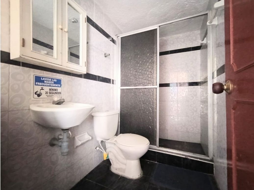 Casa de 4 alcobas en venta en Villemar, Bogotá, 146 m² · foto 12 de 14