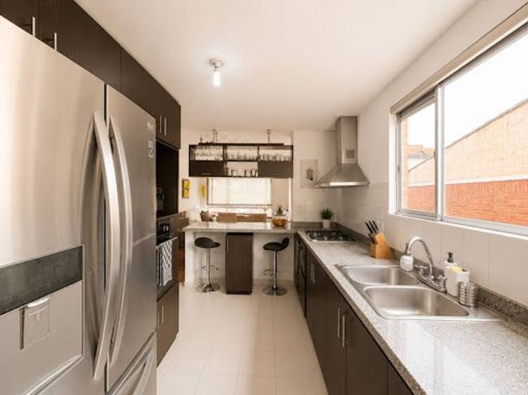 Apartamento de 3 alcobas en venta en El Contador, Bogotá, 120 m² · foto 13 de 18