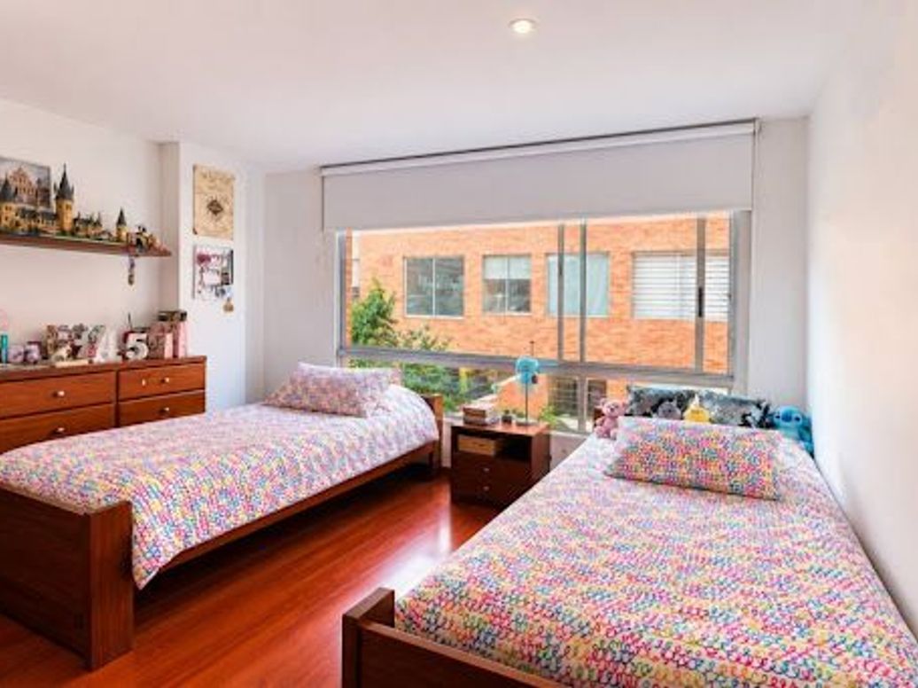 Apartamento de 3 alcobas en venta en El Contador, Bogotá, 120 m² · foto 10 de 18
