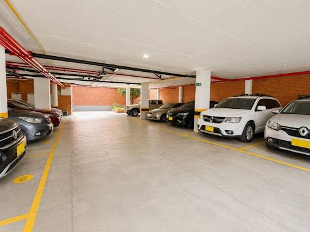 Apartamento de 3 alcobas en venta en El Contador, Bogotá, 120 m² · foto 16 de 18