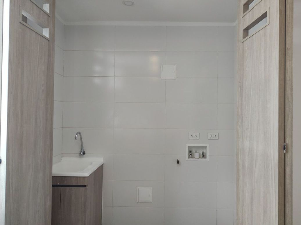 Apartamento de 1 alcoba en venta en Santa Ana Occidental, Bogotá, 48 m² · foto 4 de 19