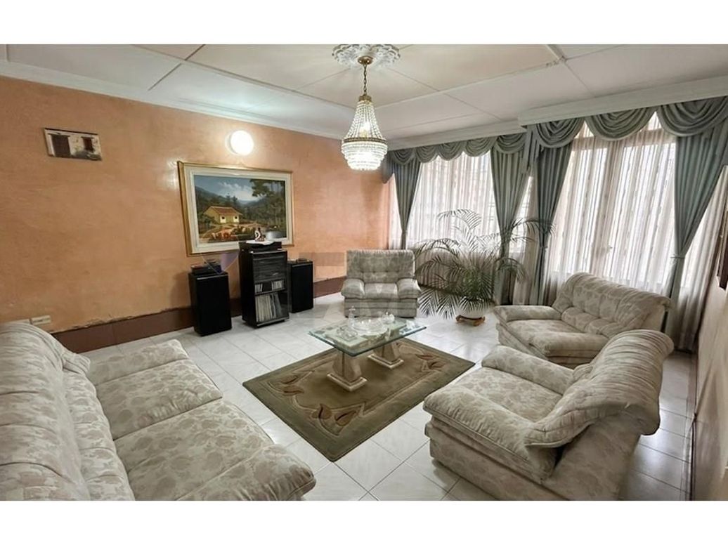 Casa de 5 alcobas en venta en Santa Isabel Et. Ii, Bogotá, 250 m² · foto 6 de 12