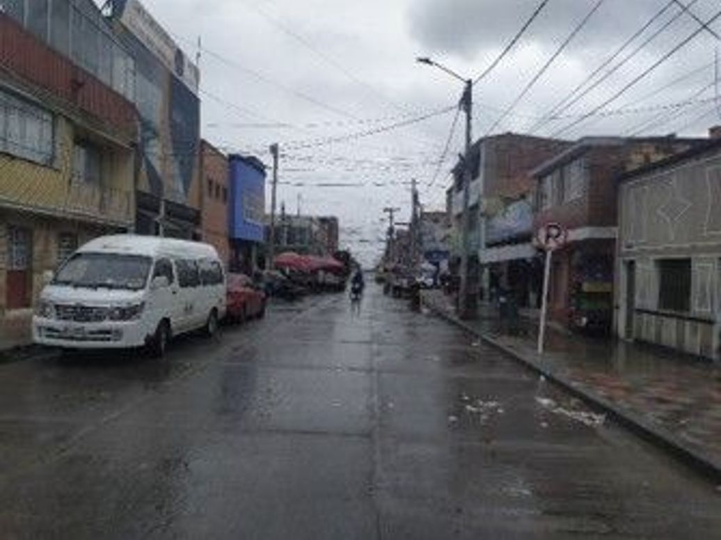 Casa de 5 alcobas en venta en Ub. Padua, Bogotá, 280 m² · foto 3 de 14