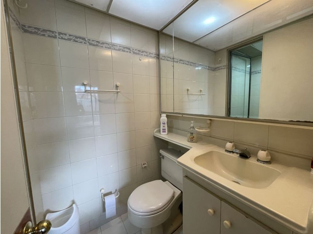 Apartamento de 3 alcobas en venta en Cedro Golf, Bogotá, 80 m² · foto 13 de 20