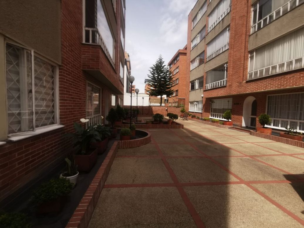 Apartamento en venta en Los Cedritos, Bogotá · foto 14 de 17
